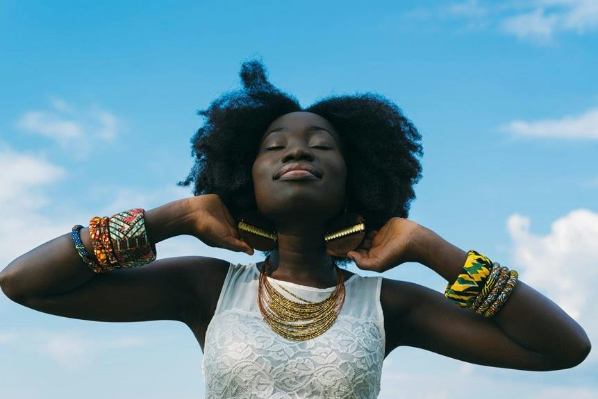 What Are the Essential Fashion Accessories Every Woman Should Own? 1 key fashion accessories for women