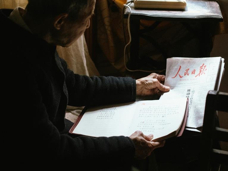 How Can I Get Out of a Reading Slump? 1 overcoming a reading slump